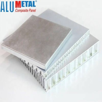 Painéis compostos de favo de mel de alumínio e plástico PVDF 4 mm à prova de som 5052 1570 mm