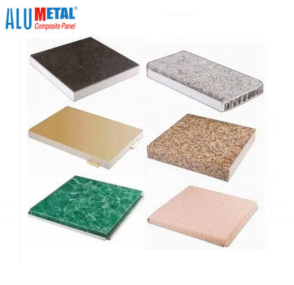 do painel de alumínio do favo de mel de 0.02mm os painéis materiais compostos gravados 5800mm A2 tornam