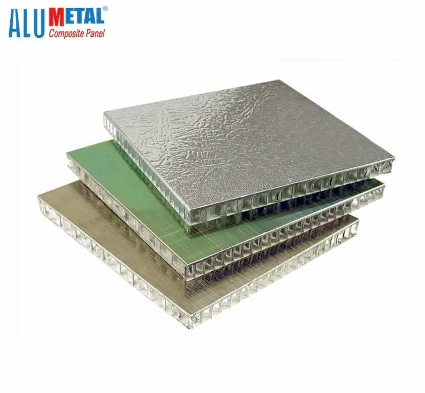 O moinho de prata de Alumetal terminou o painel de sanduíche de alumínio do núcleo de favo de mel para a indústria solar